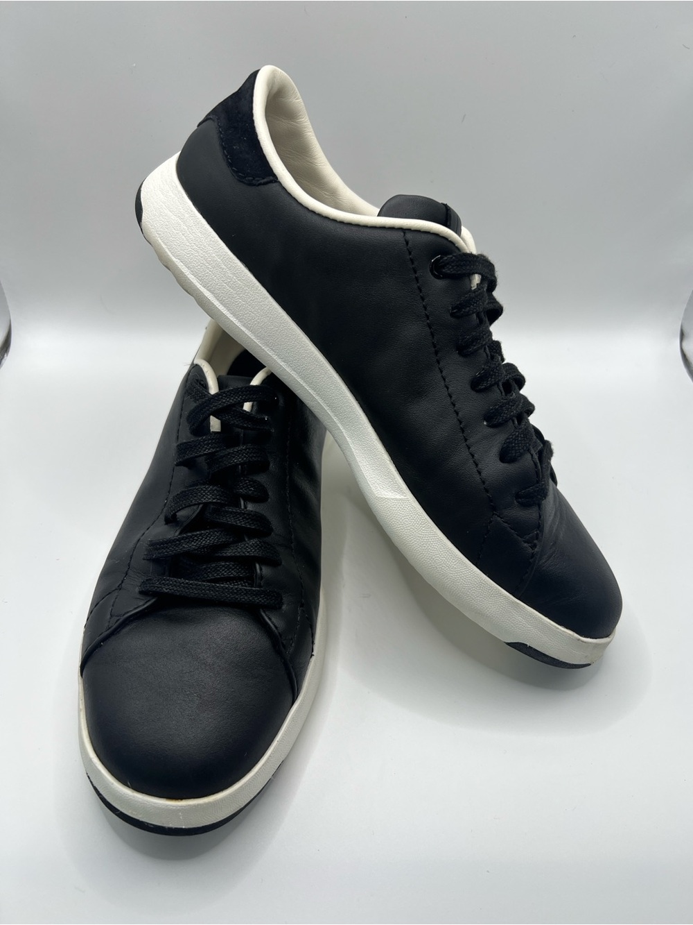 Cole Haan 8 Women’s GrandPro Tennis Fashion Sneaker Black Leather Lightweight